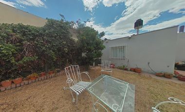CASA EN VENTA SEXTA SECCION MENDOZA 3 DORMITORIOS