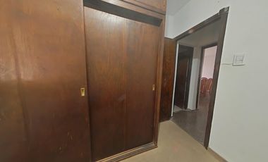 CASA EN VENTA SEXTA SECCION MENDOZA 3 DORMITORIOS