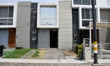 Casa tipo Loft en renta en los prados