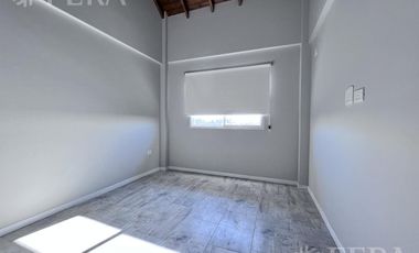 Venta de Departamento 4 ambientes con espacio guardacoche en Sarandi (32013)