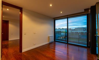 Casa cuatro dormitorios Country Vida Funes