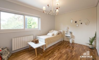 Venta / permuta | Casa 3 dormitorios en Funes Hills Miraflores | Barrio privado