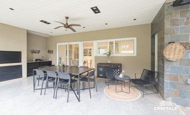 Venta / permuta | Casa 3 dormitorios en Funes Hills Miraflores | Barrio privado