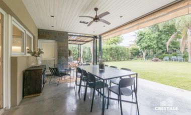 Venta / permuta | Casa 3 dormitorios en Funes Hills Miraflores | Barrio privado