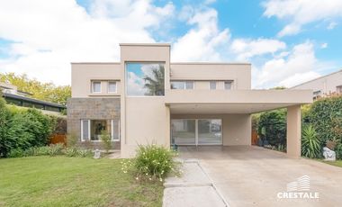 Venta / permuta | Casa 3 dormitorios en Funes Hills Miraflores | Barrio privado