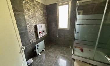 VENTA CASA SAN SEBASTIAN AREA 2 - 4 AMBIENTES