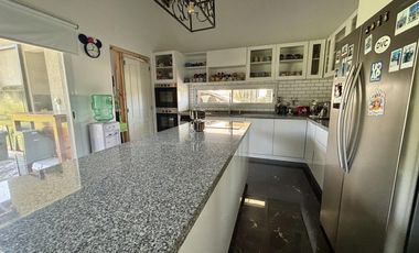 VENTA CASA SAN SEBASTIAN AREA 2 - 4 AMBIENTES