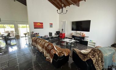 VENTA CASA SAN SEBASTIAN AREA 2 - 4 AMBIENTES