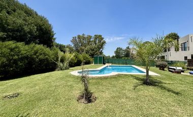 VENTA CASA SAN SEBASTIAN AREA 2 - 4 AMBIENTES