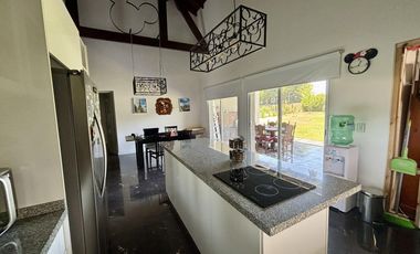 VENTA CASA SAN SEBASTIAN AREA 2 - 4 AMBIENTES