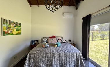 VENTA CASA SAN SEBASTIAN AREA 2 - 4 AMBIENTES