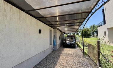 VENTA CASA SAN SEBASTIAN AREA 2 - 4 AMBIENTES