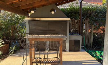 EL PORTILLO- Pilar Casa en VENTA 6 AMBIENTES CON GALERIA, JARDIN Y PILETA 4 cocheras