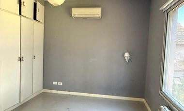 EL PORTILLO- Pilar Casa en VENTA 6 AMBIENTES CON GALERIA, JARDIN Y PILETA 4 cocheras