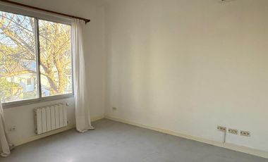 EL PORTILLO- Pilar Casa en VENTA 6 AMBIENTES CON GALERIA, JARDIN Y PILETA 4 cocheras