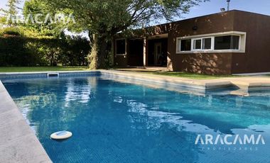 CASA en VENTA en Campos De Echeverría - Canning