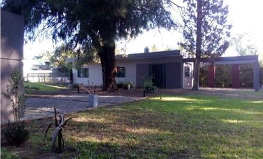 Venta Casa quinta apta crédito barrio Matheu Escobar