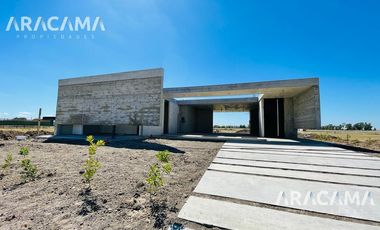 CASA en VENTA en Lares de Canning  - Canning