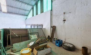 Galpón en venta barrio echesortu