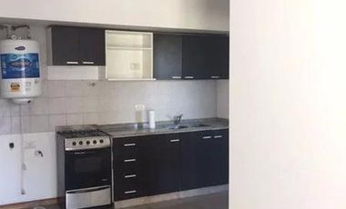 departamento 2 amb con balcon al frente calle Las Heras 1338