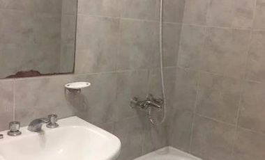 departamento 2 amb con balcon al frente calle Las Heras 1338