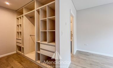 Piso a Estrenar 4 amb. con cochera y terraza con parrilla en Zona Güemes / Los Troncos