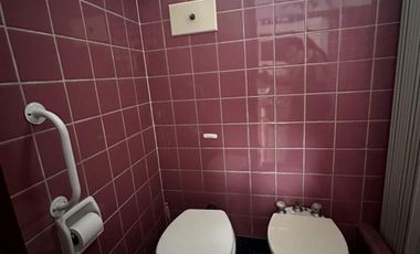 Venta casa de 3 ambientes con cochera y patio en Sarandí