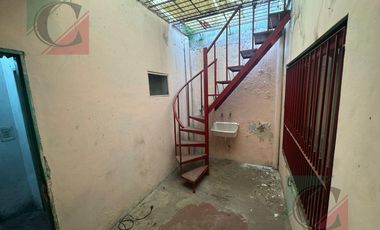 Casa 3 ambientes   depto 2 ambientes y galpon