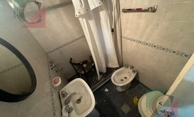 Casa 3 ambientes   depto 2 ambientes y galpon