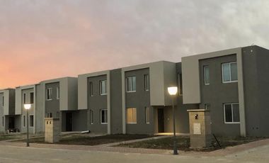 Venta Casa 4 amb. a Estrenar en Decs Tortugas Escobar