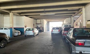 Cochera en Venta importante propiedad varios destinos