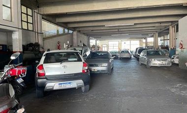 Cochera en Venta importante propiedad varios destinos