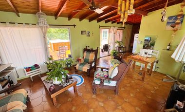 PH en planta alta en venta en Victoria!