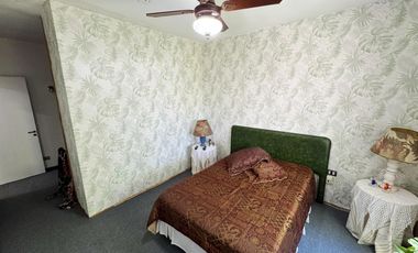 PH en planta alta en venta en Victoria!