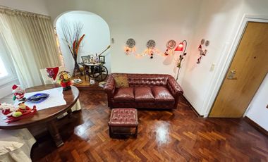 PH en planta alta en venta en Victoria!