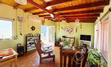 PH en planta alta en venta en Victoria!