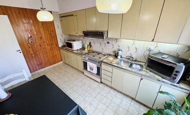 PH en planta alta en venta en Victoria!