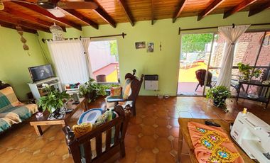 PH en planta alta en venta en Victoria!