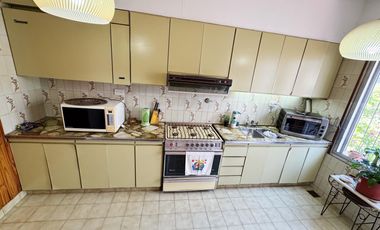 PH en planta alta en venta en Victoria!