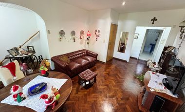 PH en planta alta en venta en Victoria!