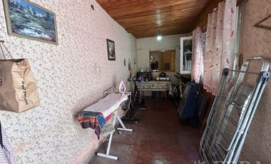 Venta de casa 6 ambientes con cochera en Villa Dominico