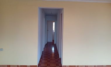 SE VENDE CASA ESQUINA EN BAQUEDANO