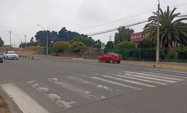 SE VENDE CASA ESQUINA EN BAQUEDANO