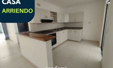 Casa en arriendo- Rionegro- Villas de Gualanday