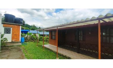 Casalote de 660 M2 en 260 mill casa prefabricada en La Mesa Cund