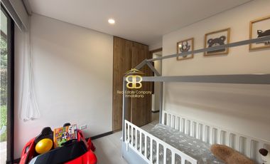 SE VENDE APARTAMENTO EN COTA CON JARDIN PRIVADO