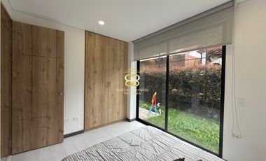 SE VENDE APARTAMENTO EN COTA CON JARDIN PRIVADO