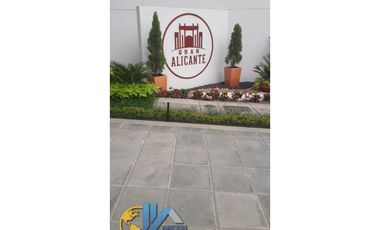 SE ARRIENDA HERMOSO APARTAMENTO EN GRAN ALICANTE /GIRON