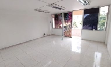 OFICINA EN VENTA CENTRO DE PALMIRA 302