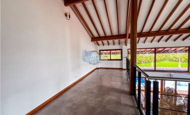 En Venta Casa Campestre en Condominio Santa Teresita (Restrepo – Meta)